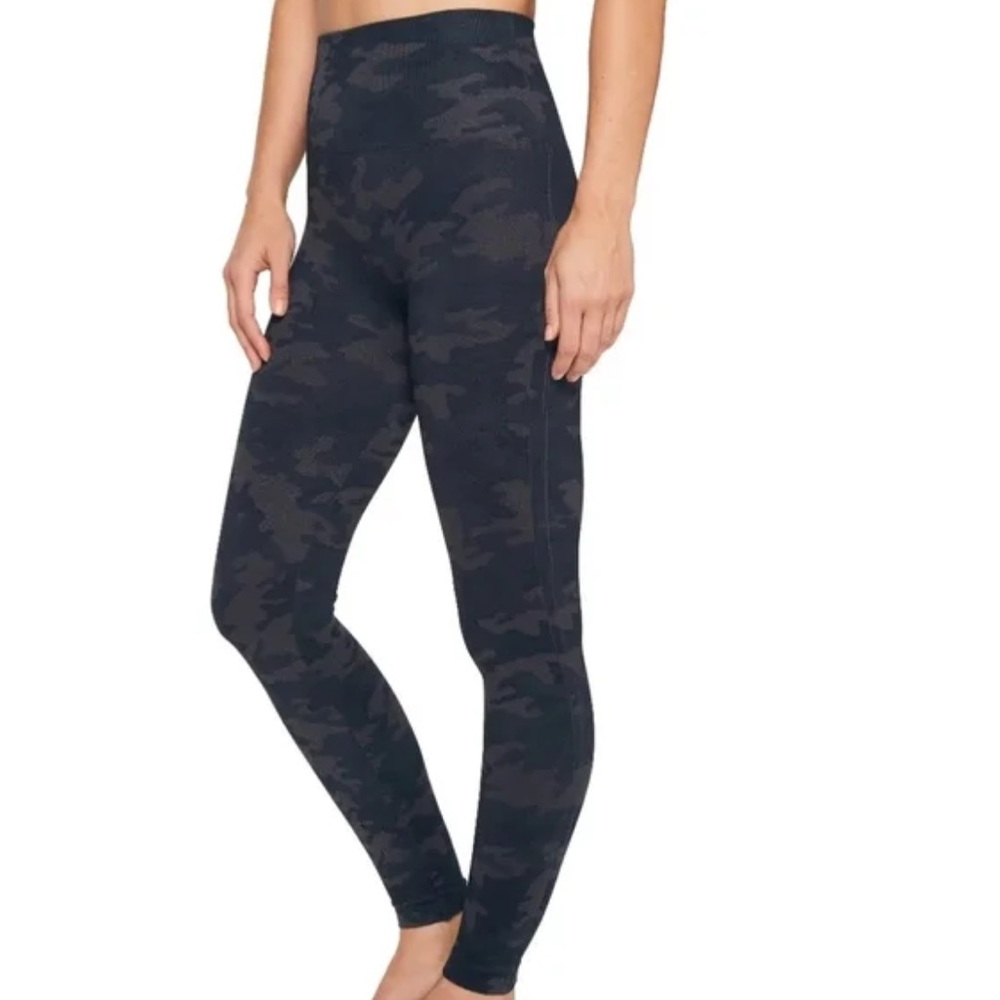 Spanx Look at Me Now Seamless Leggings